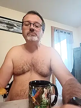 Snapshot of mike9473 chatting on September 2025 05:32:02 AM mike9473 online show from September 2025 05:32:02 AM
