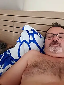 Snapshot of mike9473 chatting on September 2025 09:03:02 AM mike9473 online show from September 2025 09:03:02 AM