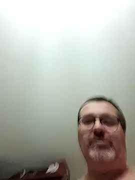 mike9473 online show from December 2025 06:09:02 PM