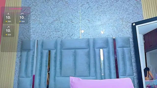 veronicaroose  online show from July 2026 12:26:01 PM