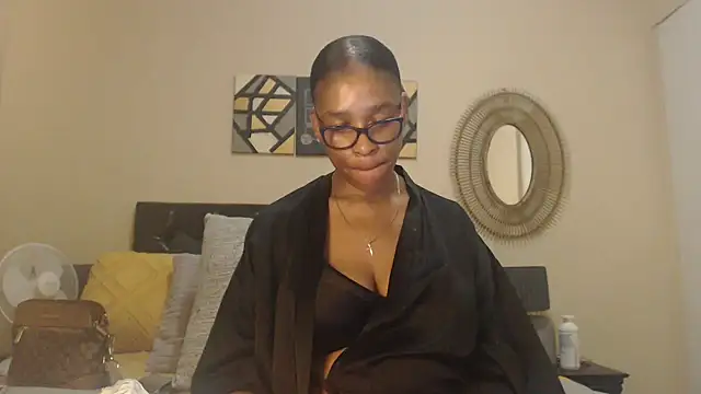 Creamyass22 online show from April 2026 06:52:01 PM