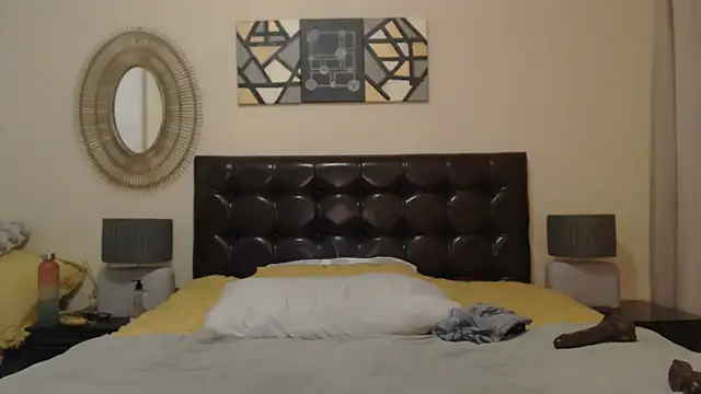 Snapshot of Creamyass22 chatting on December 2024 05:22:02 PM Creamyass22 online show from December 2024 05:22:02 PM