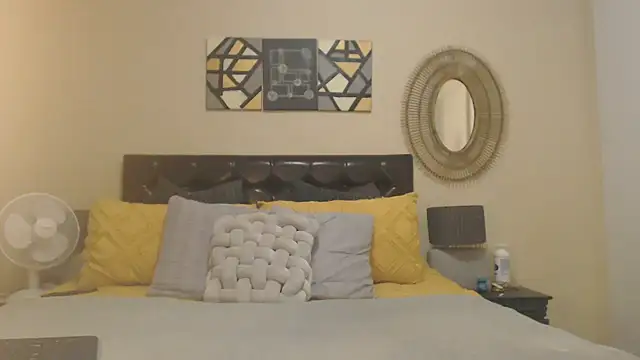 Creamyass22 online show from April 2026 04:12:02 PM