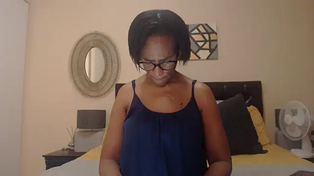 Snapshot of Creamyass22 chatting on February 2025 05:10:02 PM Creamyass22 online show from February 2025 05:10:02 PM