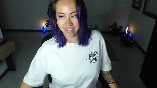 charlottezoe15 online show from July 2026 09:49:02 AM