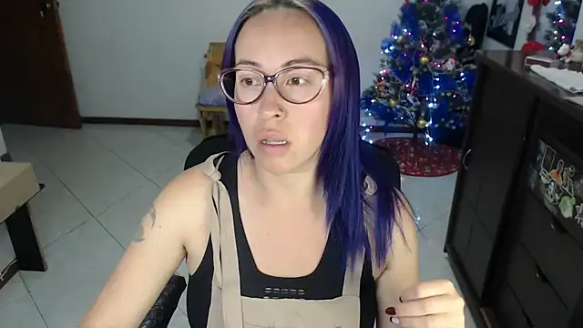 charlottezoe15 online show from November 2025 11:30:01 PM