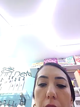 LunaZambrano online show from April 2026 03:24:02 PM