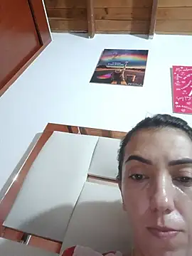 LunaZambrano online show from May 2026 04:20:02 AM