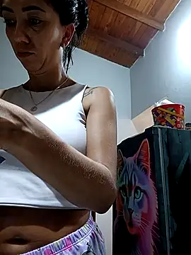 LunaZambrano online show from March 2025 03:52:01 PM