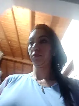 LunaZambrano online show from March 2026 03:23:01 AM