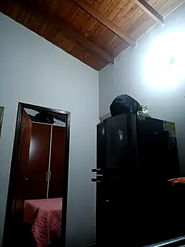 LunaZambrano online show from February 2026 12:49:01 PM