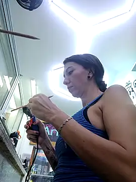 LunaZambrano online show from April 2026 04:24:02 PM