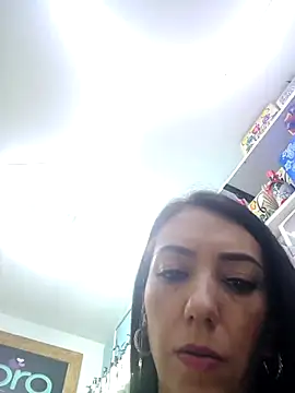 LunaZambrano online show from March 2026 05:13:02 PM