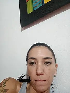 LunaZambrano online show from November 2025 03:23:02 AM