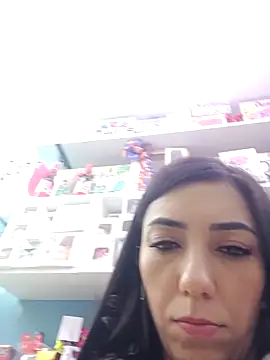 LunaZambrano online show from March 2026 06:45:02 PM