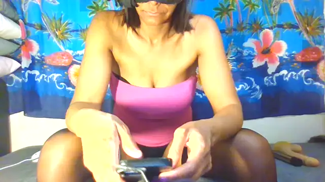 Snapshot of laetitiafun chatting on March 2025 10:13:02 PM laetitiafun online show from March 2025 10:13:02 PM