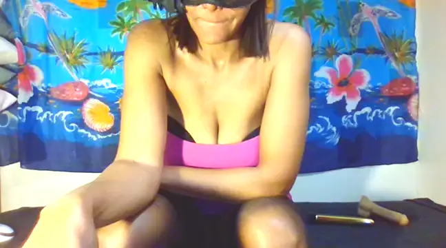 Snapshot of laetitiafun chatting on March 2025 02:34:02 PM laetitiafun online show from March 2025 02:34:02 PM