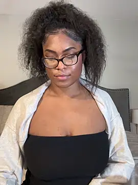 CandyLuxxxx online show from March 2025 02:10:01 AM