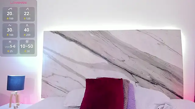 aisha vs online show from March 2026 12:37:02 PM