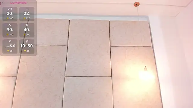 aisha vs online show from March 2026 12:43:01 PM