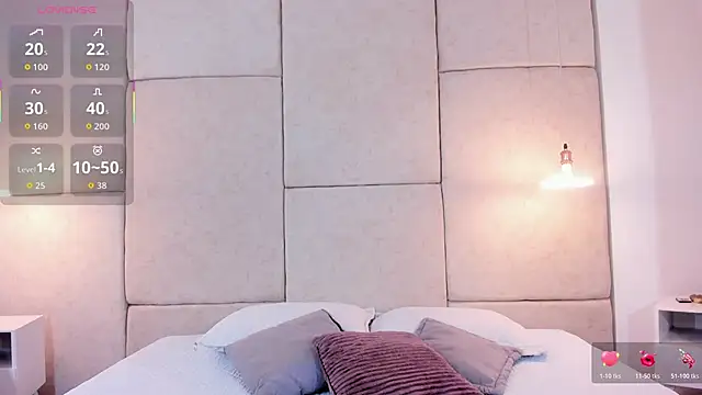 aisha vs online show from December 2025 12:48:02 PM