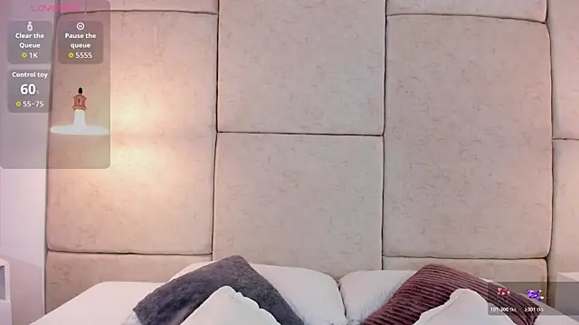 aisha vs online show from February 2026 12:45:01 PM