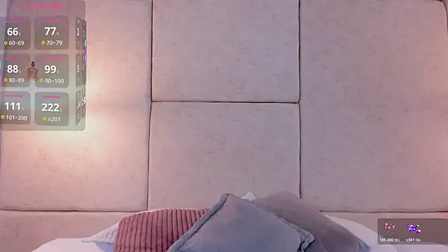 aisha vs online show from November 2025 12:59:03 PM