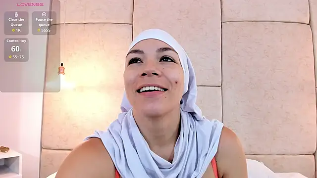 aisha vs online show from March 2026 12:35:02 PM