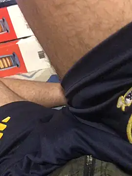 estebanlesca online show from May 2026 08:37:01 PM