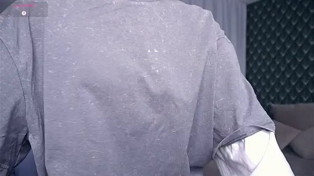 Snapshot of AmmyScotch chatting on January 2026 04:18:01 AM AmmyScotch online show from January 2026 04:18:01 AM