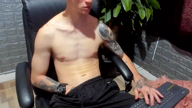 Dmtry6 online show from January 2026 06:48:02 PM