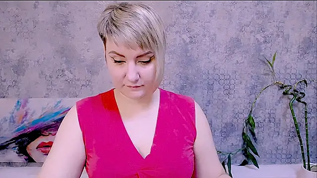 Djullia online show from November 2025 06:47:01 AM