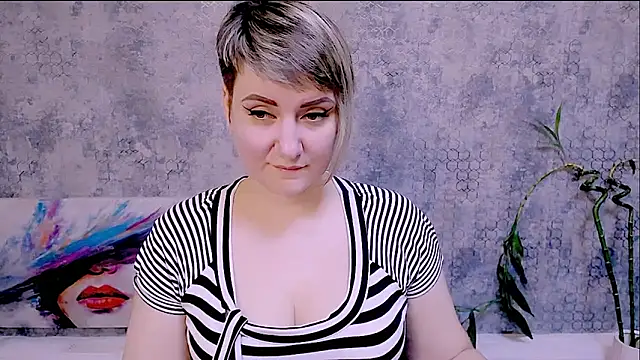 Djullia online show from November 2025 12:54:02 PM