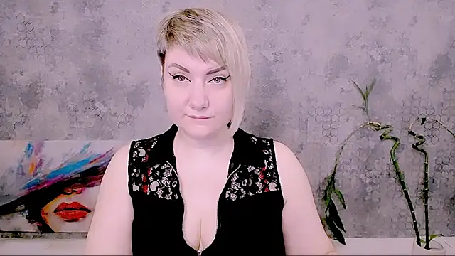 Djullia online show from March 2026 06:03:02 AM