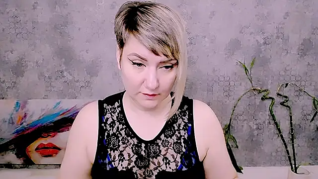 Djullia online show from May 2026 05:13:01 AM