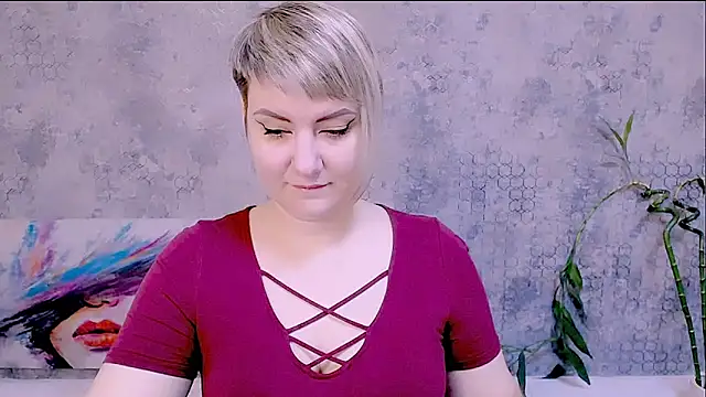 Djullia online show from November 2025 05:08:01 AM