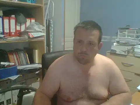 manubm03 online show from May 2026 06:24:01 AM
