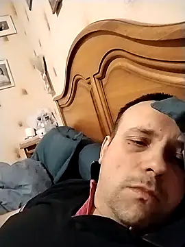 manubm03 online show from January 2026 07:40:01 PM