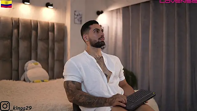 john king29 online show from November 2025 12:09:01 PM