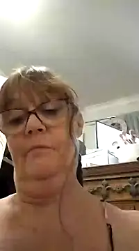 bellaau online show from January 2025 06:23:01 PM