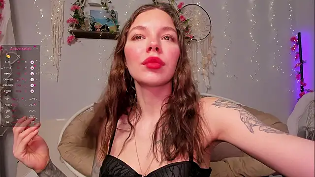 Kiralotus online show from February 2026 05:18:01 AM