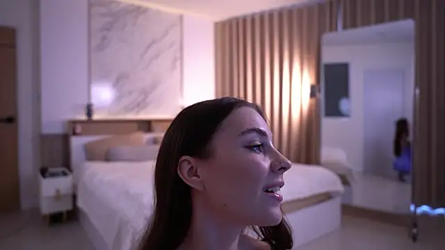 Cute Foxyxh online show from March 2026 01:25:01 AM