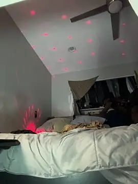 Snapshot of Londonfrotadejr chatting on November 2025 09:25:01 AM Londonfrotadejr online show from November 2025 09:25:01 AM