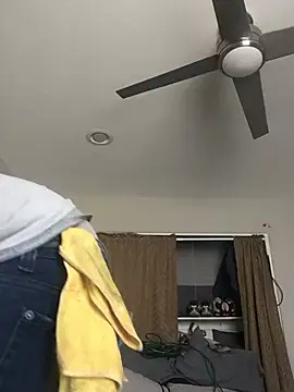 Snapshot of Londonfrotadejr chatting on February 2025 06:37:01 PM Londonfrotadejr online show from February 2025 06:37:01 PM