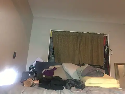 Snapshot of Londonfrotadejr chatting on February 2025 11:42:01 AM Londonfrotadejr online show from February 2025 11:42:01 AM