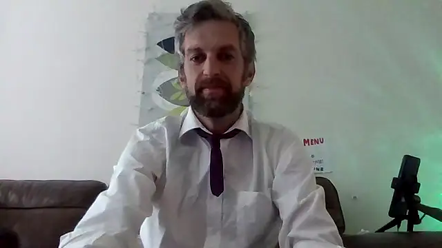 Snapshot of Matts1988 chatting on September 2025 04:17:01 PM Matts1988 online show from September 2025 04:17:01 PM
