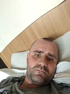 Govora online show from November 2025 01:27:02 PM