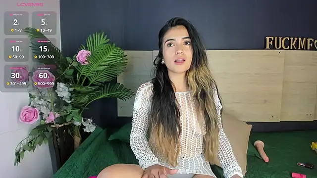 violet giraldo online show from March 2026 07:42:01 PM