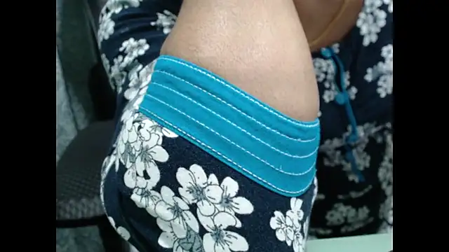 CuteRhea69 online show from September 2025 01:18:02 PM
