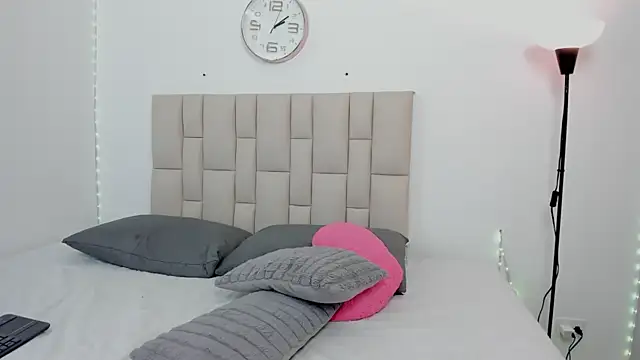 Sofia Blosom online show from April 2026 07:07:02 PM